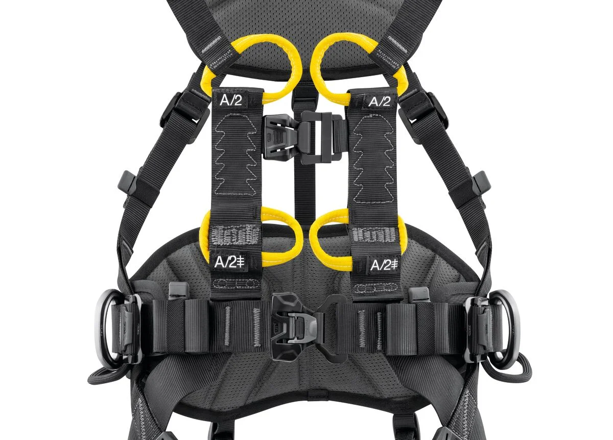 ARNÉS PETZL VOLT VERSIÓN EUROPEA ARNÉS PETZL VOLT VERSIÓN EUROPEA